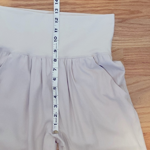 Lululemon Post Power Crop pants Womens Dune Beige Loungewear Yoga activewear 2 - Picture 12 of 13